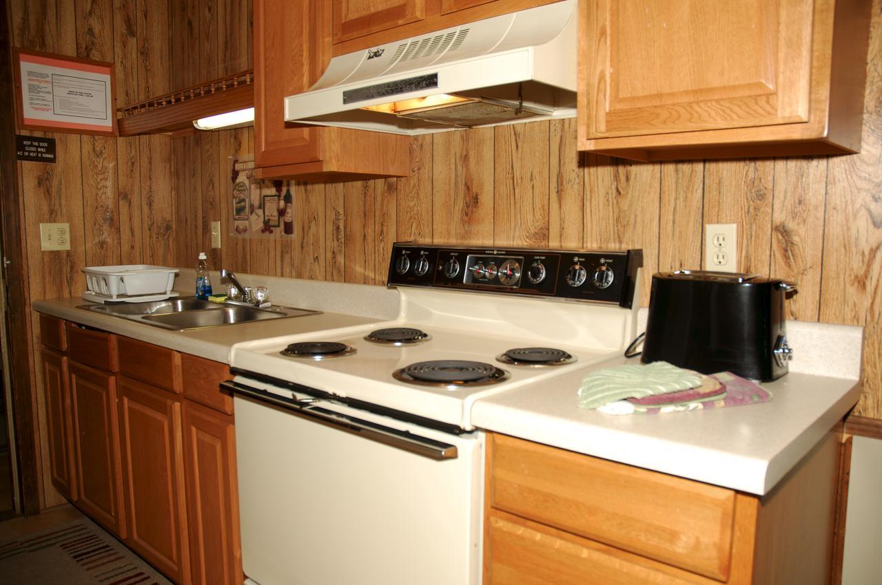Carolina Landing Camping Resort Cabin 9 Fair Play Exterior foto